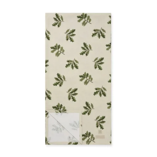 Acorn and Oak Leaf Table Runner
